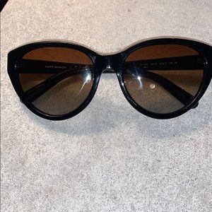 Tory Burch “Cat Eye” sunglasses w/case
